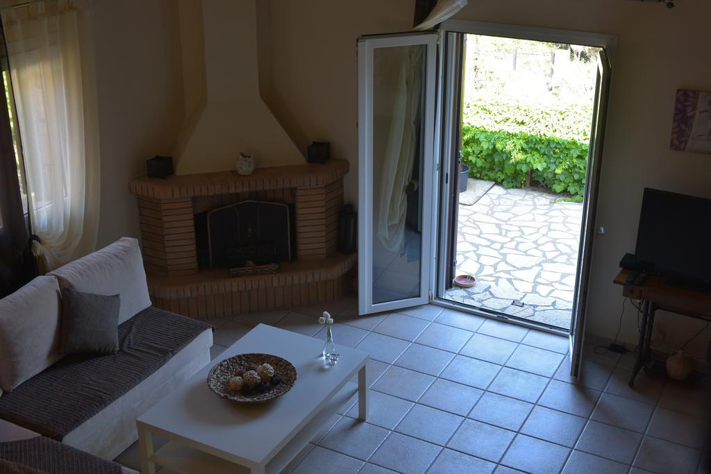 Paxos Santa Marina Villas ガイオス エクステリア 写真
